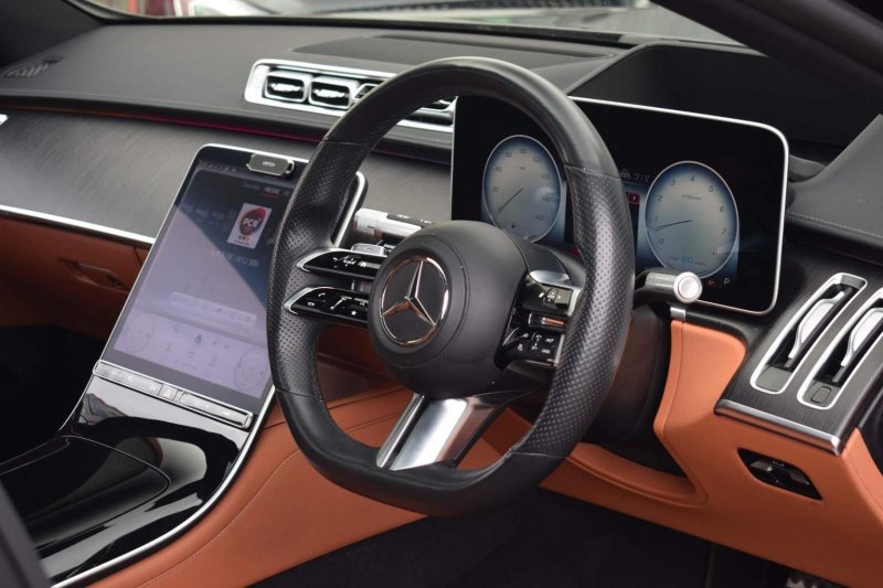 MERCEDES-BENZ S CLASS