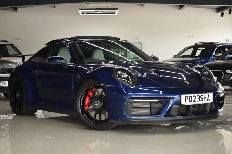 PORSCHE 911