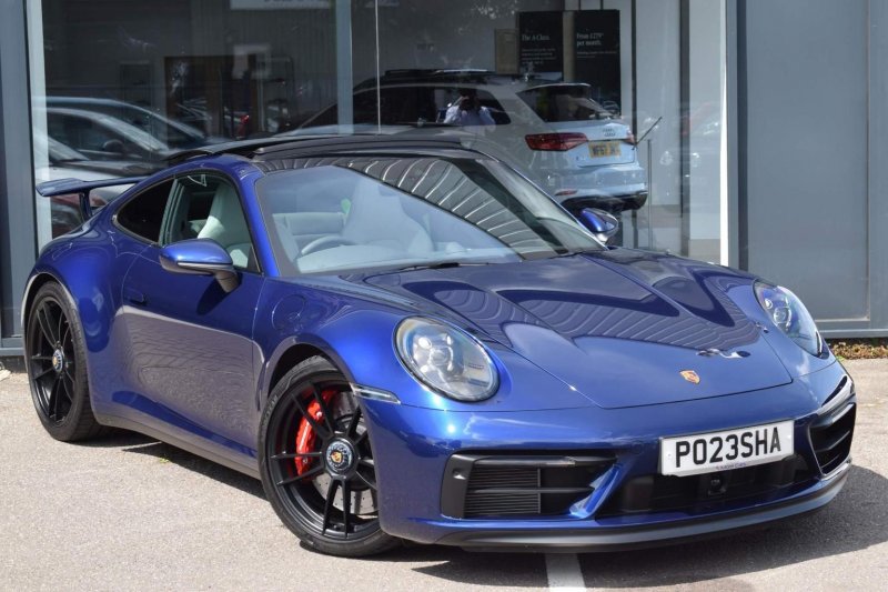 PORSCHE 911