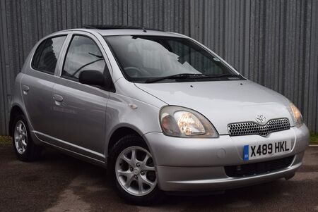 TOYOTA YARIS 1.3 VVT-i 16v CDX 5dr