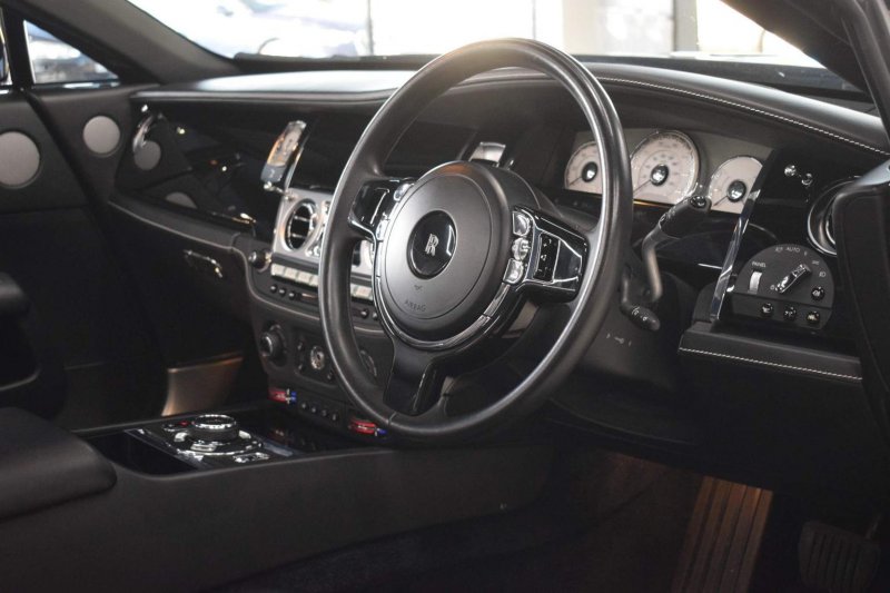 ROLLS-ROYCE DAWN