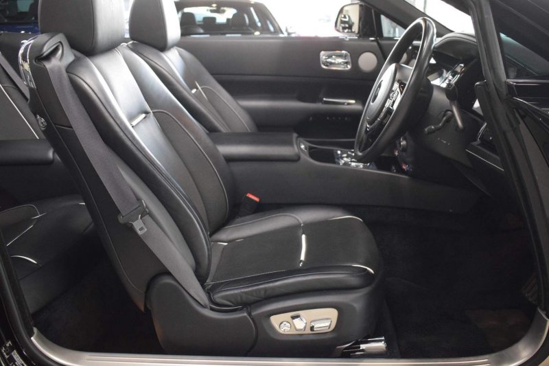 ROLLS-ROYCE DAWN
