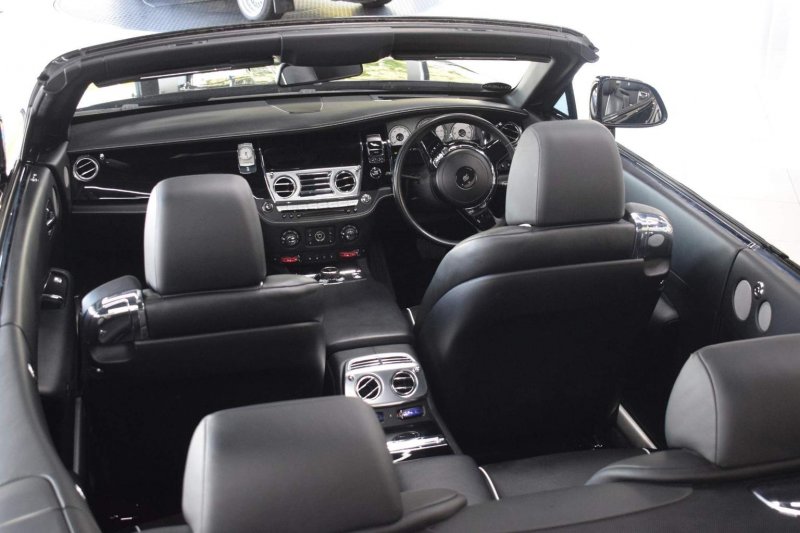 ROLLS-ROYCE DAWN