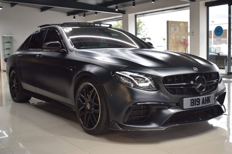 MERCEDES-BENZ E CLASS