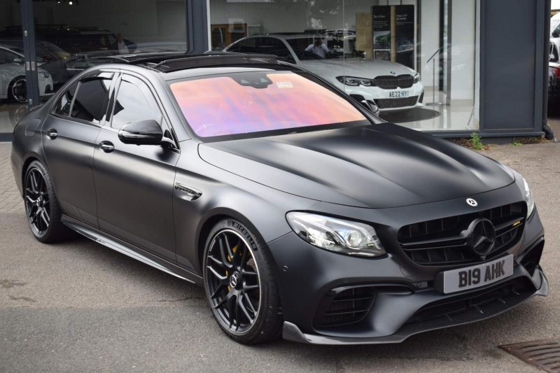 MERCEDES-BENZ E CLASS