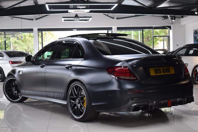 MERCEDES-BENZ E CLASS