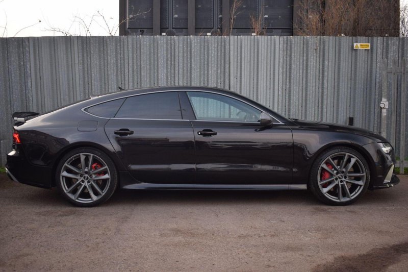 AUDI RS7