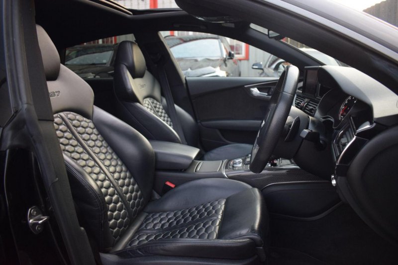 AUDI RS7