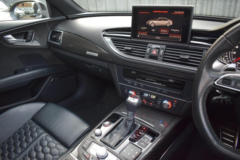 AUDI RS7